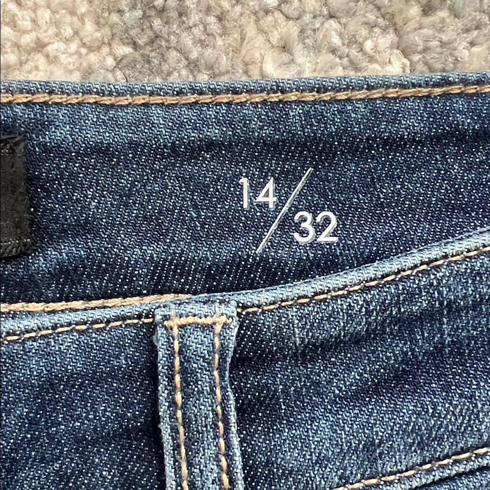 Liverpool Los Angeles Frayed Crop Skinny Jeans - Picture 5 of 16